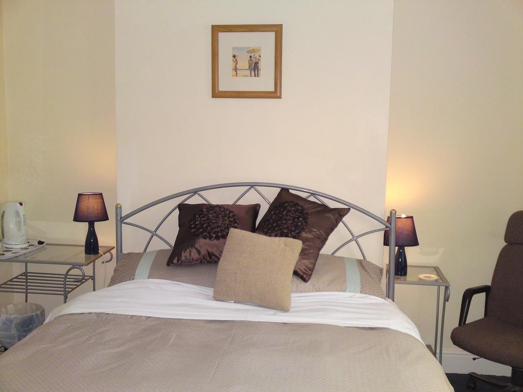 Bed and Breakfast Crestwell House Істлі Номер фото