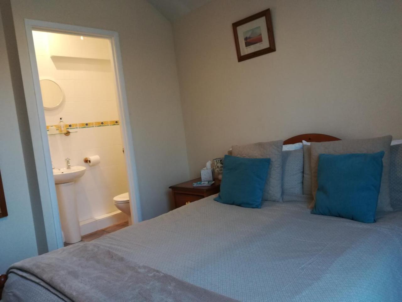 Bed and Breakfast Crestwell House Істлі Екстер'єр фото